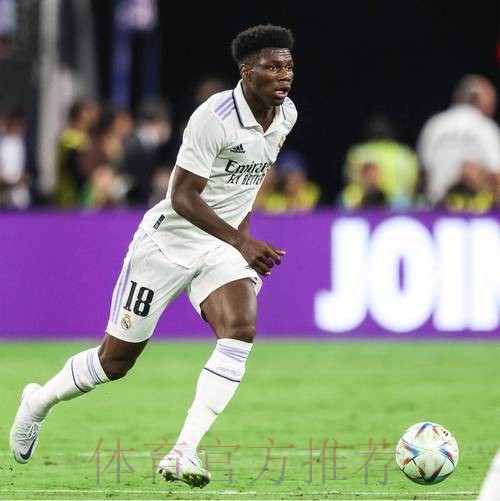 阿拉巴受伤后 皇马曾考虑过租借柏林联中卫雷特 阿拉巴受伤后 皇马曾考虑过租借柏林联中卫雷特